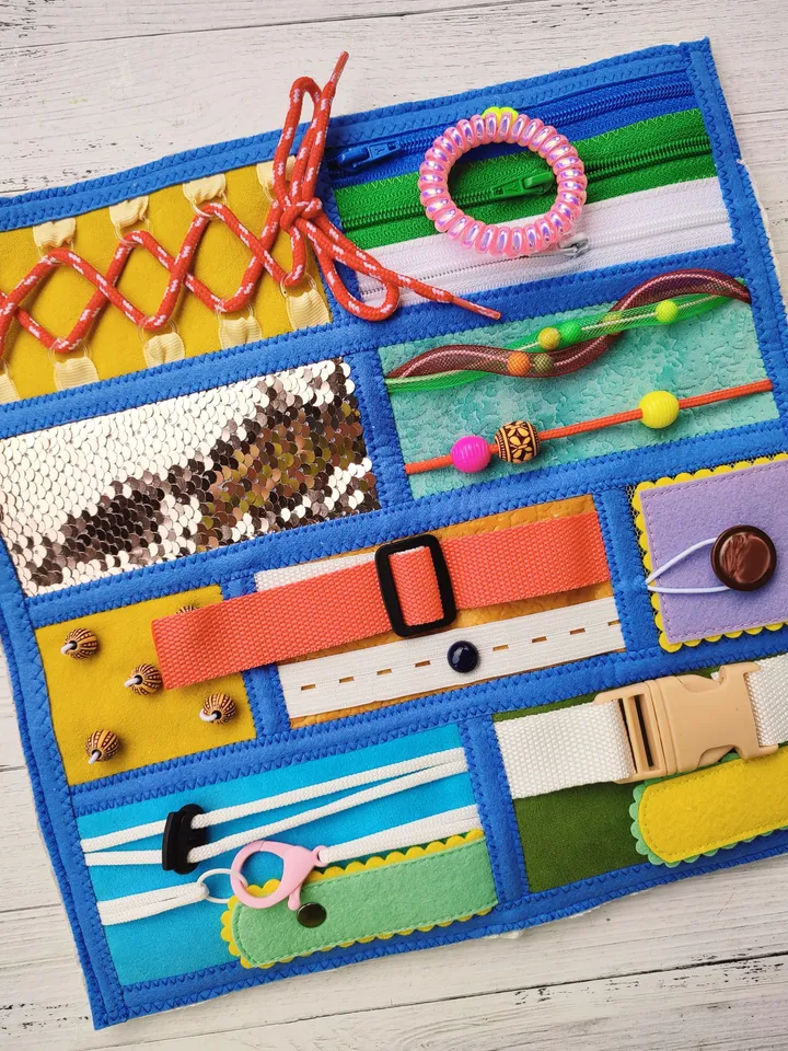 Fidget blanket mat dementia activities, Fidget quilt, Baby sensory blanket, Gifts Alzheimer's for grandma, Busy Fiddle Mat, Dementia Gifts