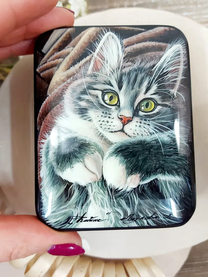 Nice Russian lacquer box "Gray Cat ", Hand painted miniature, jewelry box, Gift for cat lovers, Art gift Fedoskino