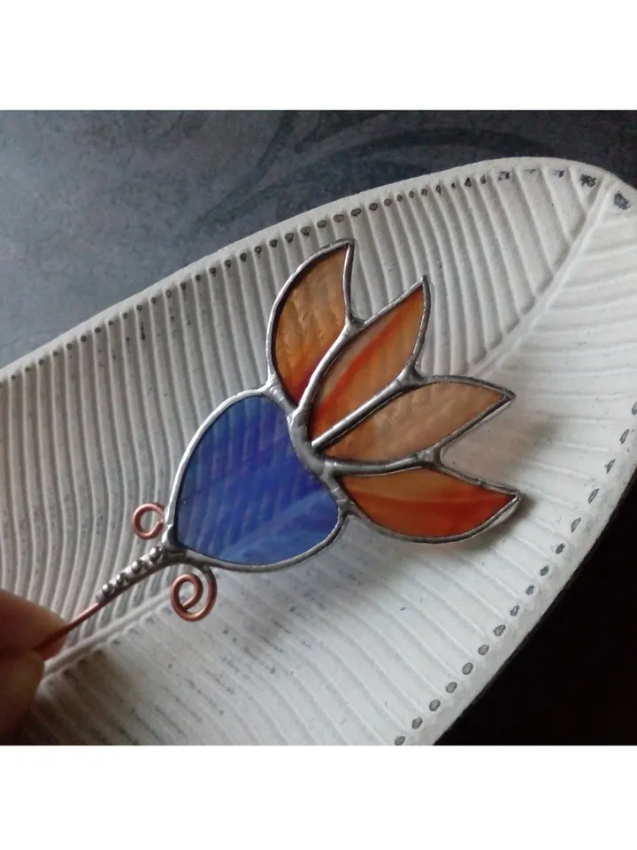 Garden art, Glass flower, lotus, lilie suncatcher, nature Stained glass, Orange flower, flower pot pole