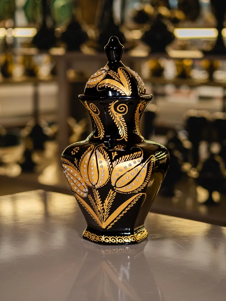 Black and Gold Handmade 30cm Vase | Decorative Modern Vase for Luxury Home Decor | Luxury Black and Gold Gift Vase | Sophisticated Home Gift