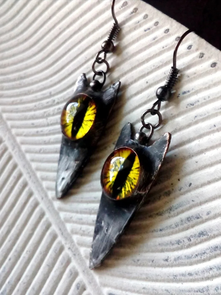 CAT eye earrings, Tin soldered earrings, Cat head earrings, Cat lovers bijouterie, Witch earrings, Halloween earrings