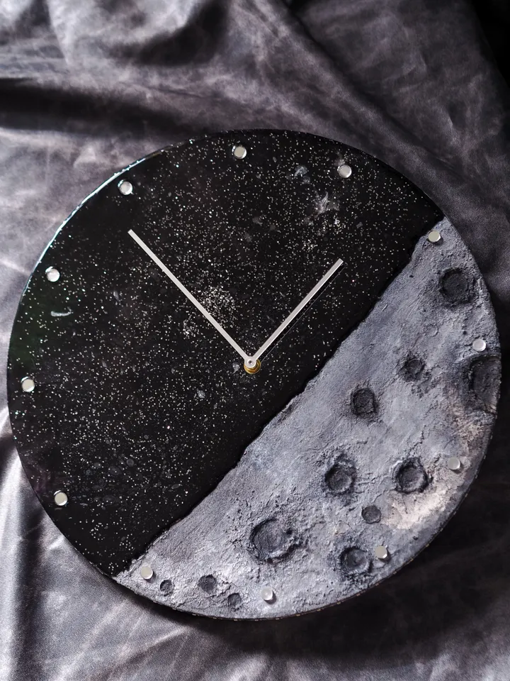 Wall clock "Moon and space"