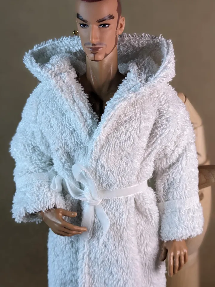 White terry bathrobe with a hood for 13 inch fashion male doll (FR Homme, Poppy Parker, Adonis)