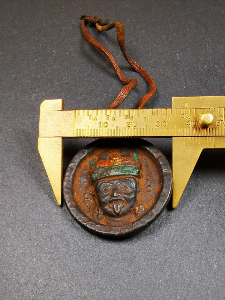 Gandhanra Vintage Tibetan Buddhist Amulet,Shri Devi,Drashi Lhamo,Zashi Lhamo,Buddhist Protector Badge,1.9" × 1.5"