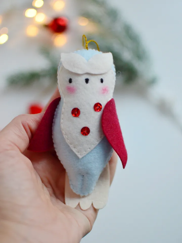Felt Owl Ornament hand sewing for Baby room decoration, DIY baby mobile or Christmas ornament