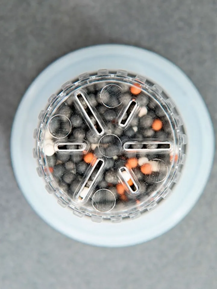 Filter cartridge for water ionizer