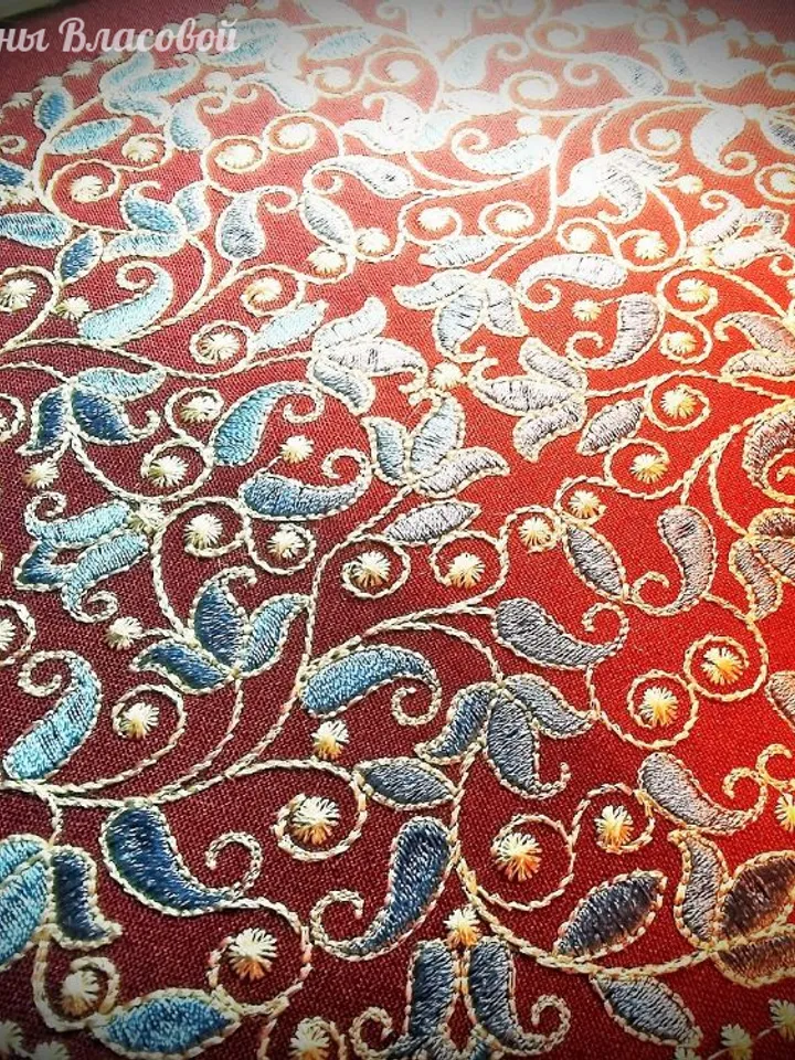"Filigree napkin" design for machine embroidery.