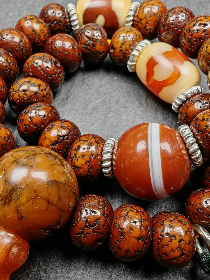 Gandhanra Authentic Tibetan Handhold Wrist Mala - 10mm Old Lotus Seed Beads Bracelet - Best Portable Buddhist Prayer Beads for Meditation