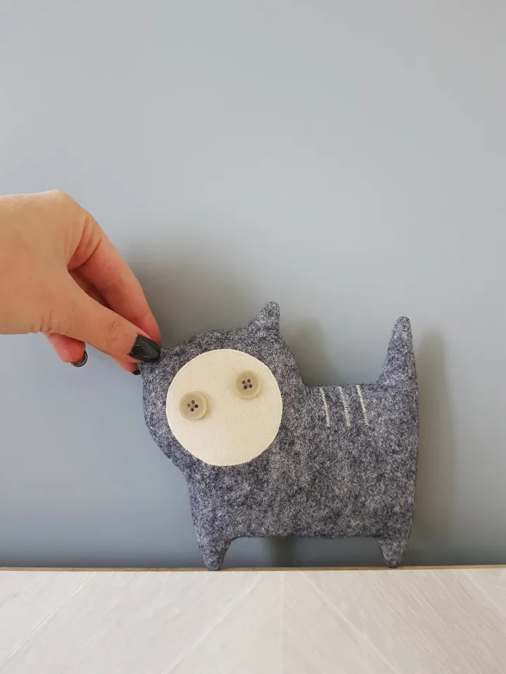 Felt Cat sewing pattern PDF tutorial in English, felt animal sewing diy