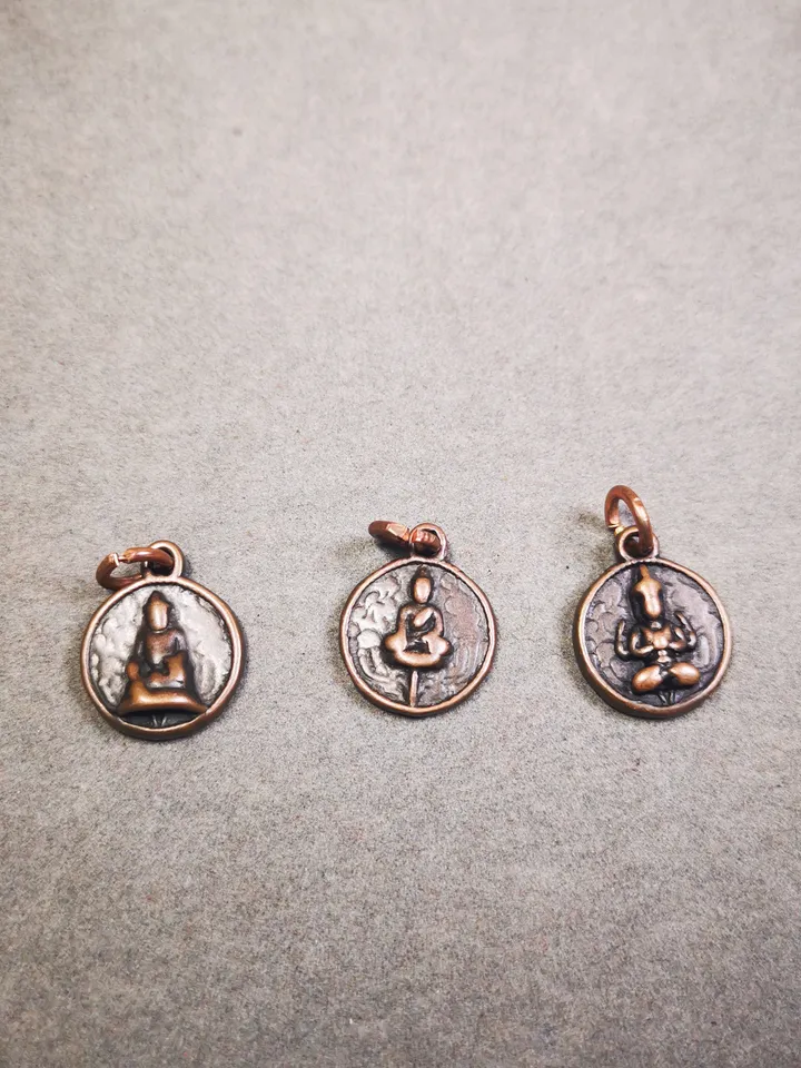 Gandhanra Handmade Tibetan Mala Amulet,Small Shakyamuni,Chenrezig,Jambhala Pendant for Prayer Beads,Bag Hanging,0.7"