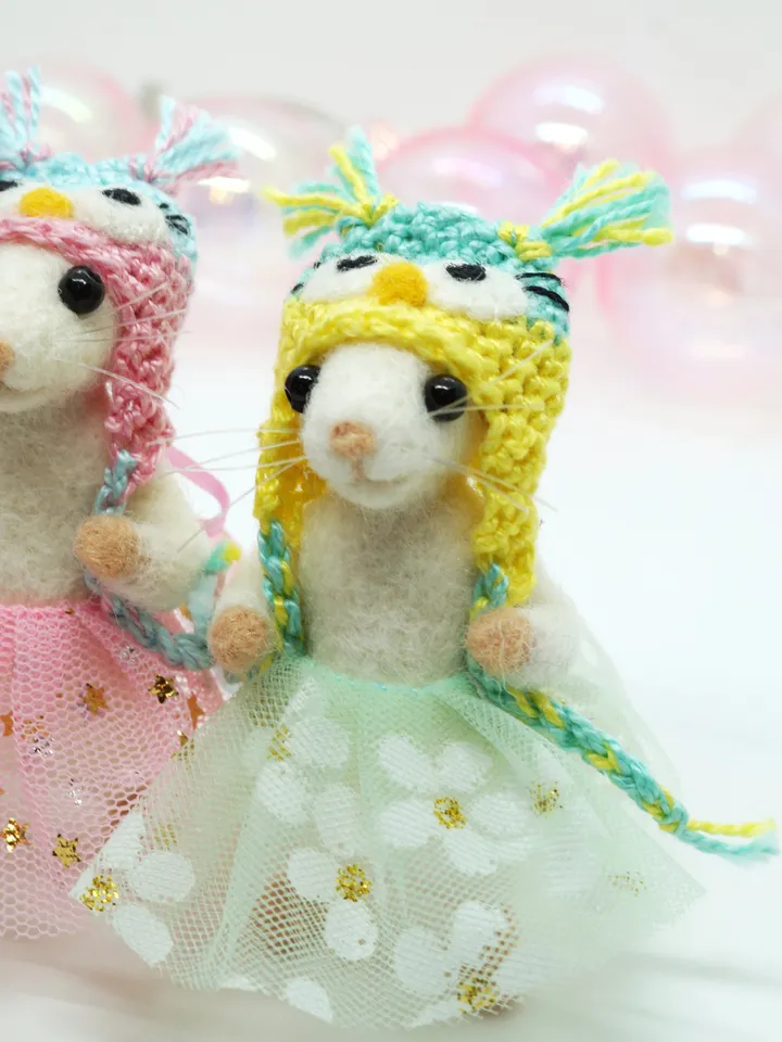 Miniature crochet hat for your toy, doll hat, will fit mice, raccoons and foxes from my shop, owl hat, cute hat, made to order