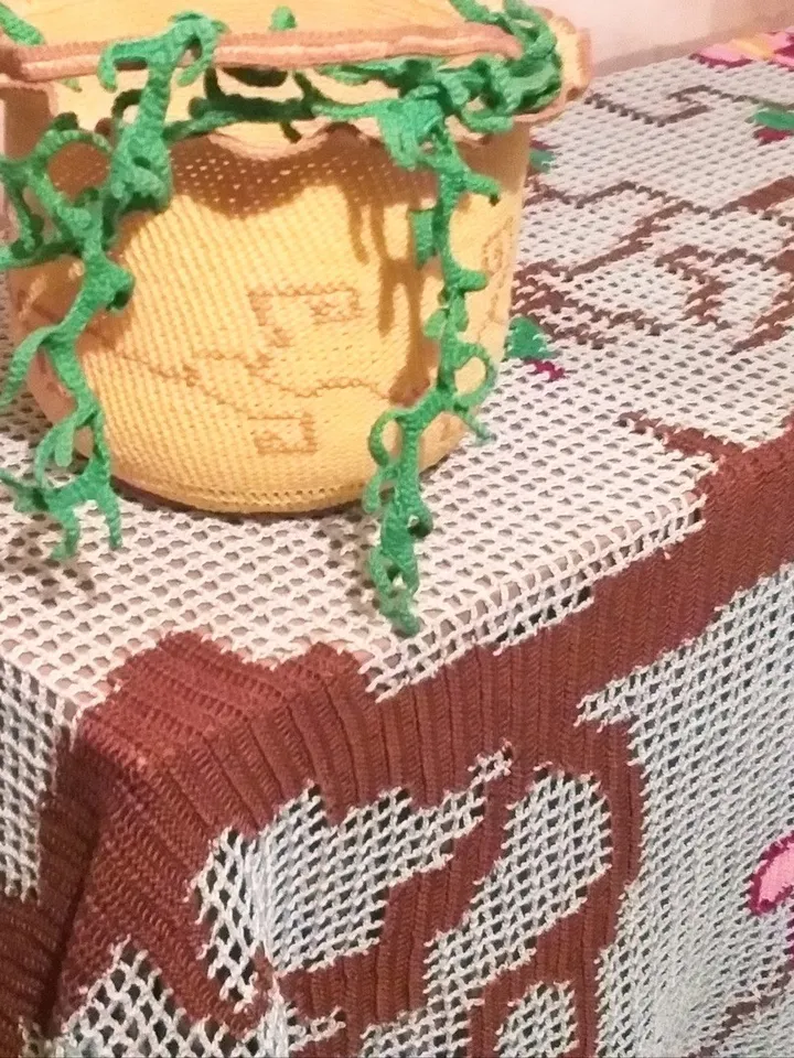 Compelling pattern crochet tablecloth "Sakura". Design.