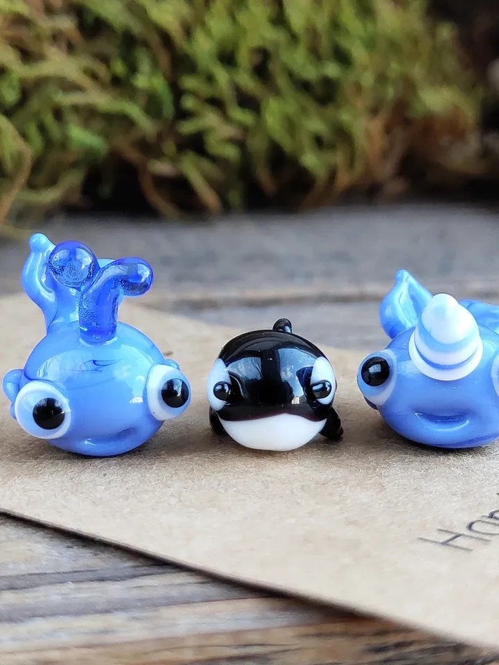 GLASS FIGURINES Orca whale figurine miniature orca figurine Tiny glass animals Miniature animals Blown glass art Terrarium Dollhouse