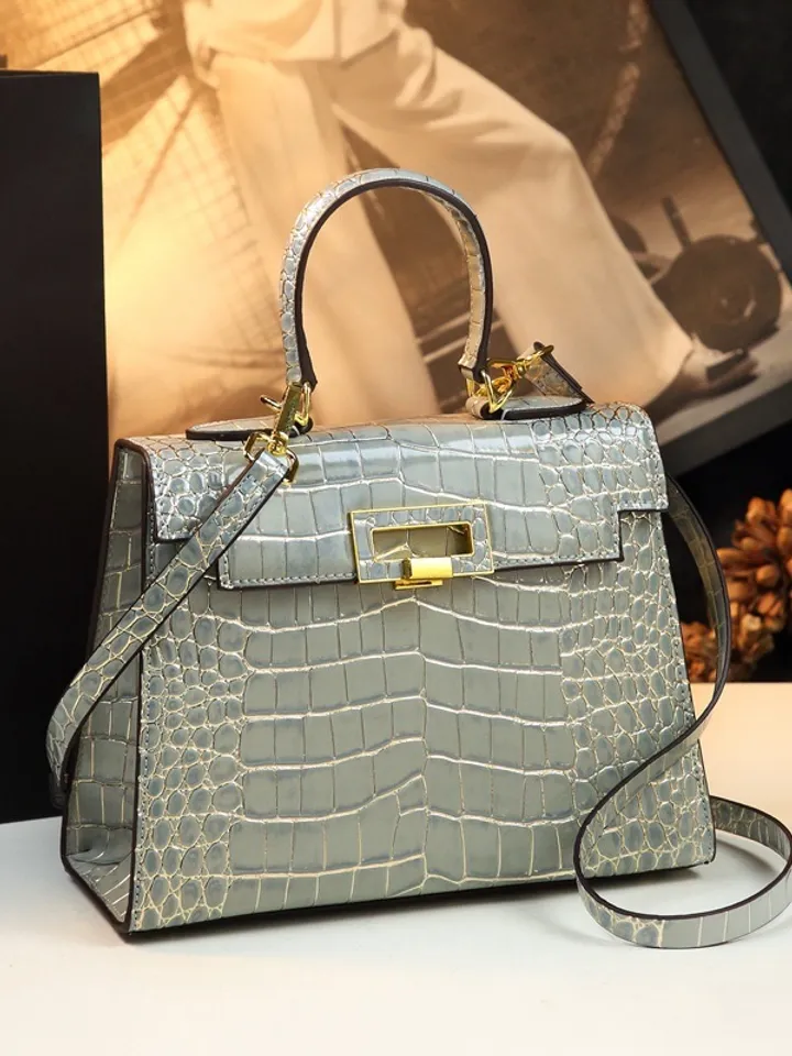The Elora Luxe Tote — Vegan Leather Sophistication for Everyday Elegance