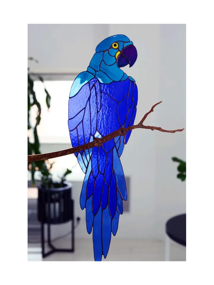 Macaw Parrot "Lucky One", Tiffany Stained Glass Art, Colorful Macaw Bird Glass Art, Tropical Parrot Tiffany Glass Decor, Stained Glass Macaw Wall Art, Handmade Glass Parrot Suncatcher, Exotic Bird Tiffany Stained Glass, Lucky Macaw Window Ornament