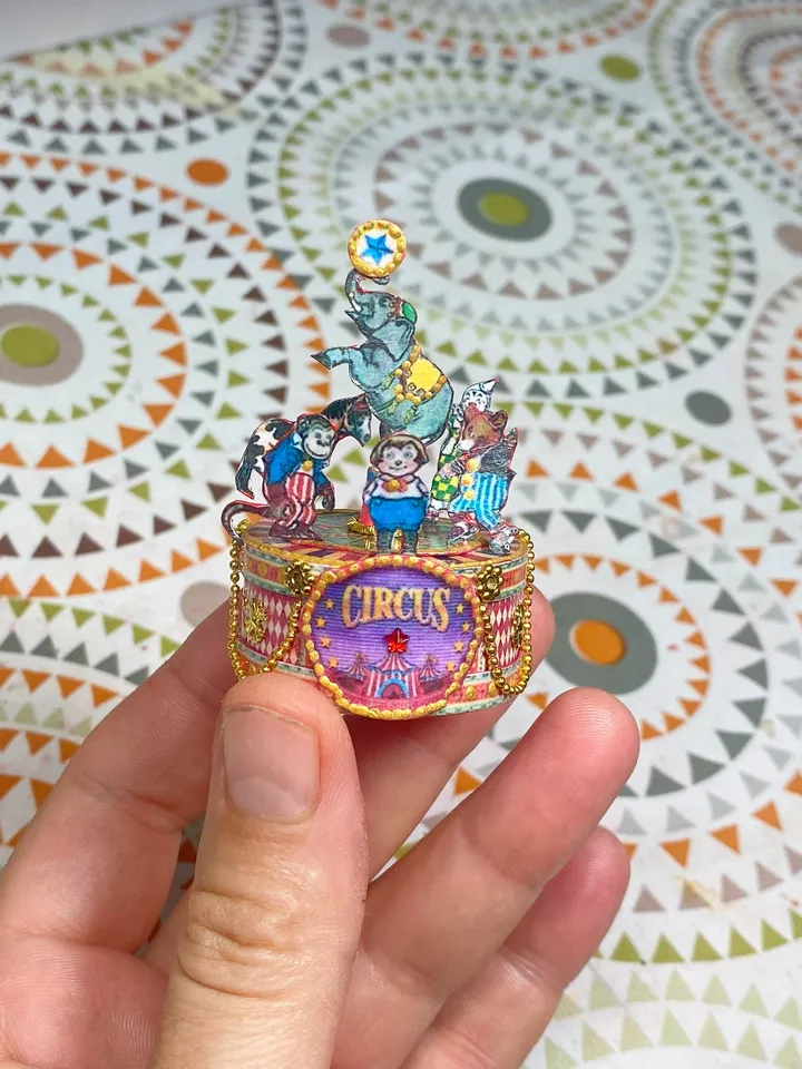 Puppet circus with lights. Dollhouse miniature.1:12
