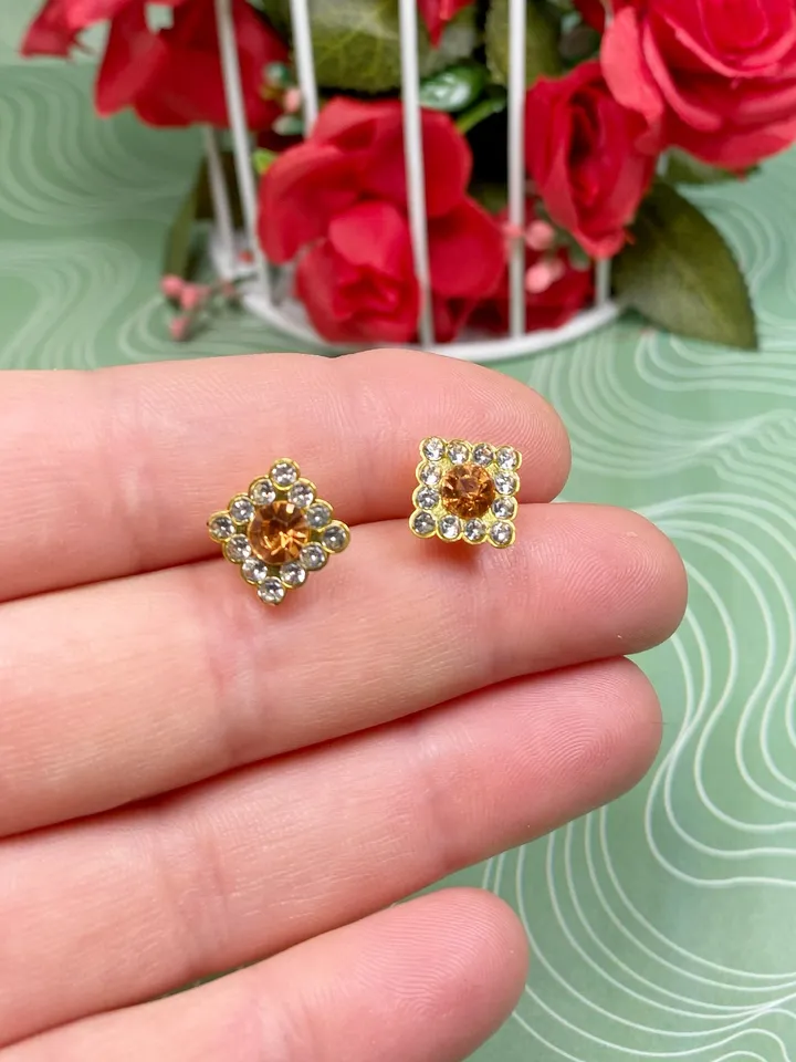 Stud earrings. Handmade jewelry.