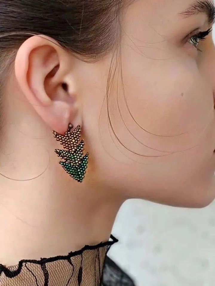 PDF tutorial - Beaded Dragon Scales earrings