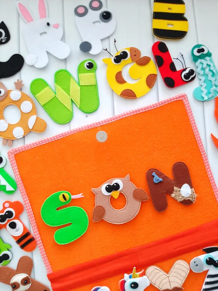 Felt alphabet pattern, ABC Quiet book Pattern , First montessori alphabet felt book tutorial pdf,  Felt board letters sewing for toddler