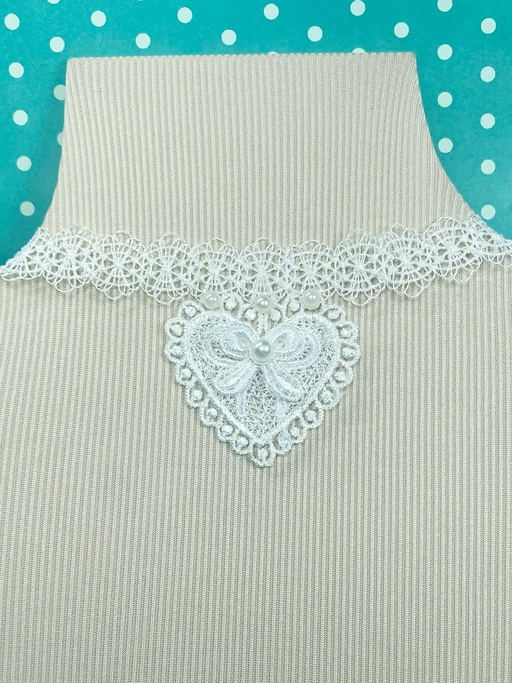 Lace choker with earrings. Set of jewelry.