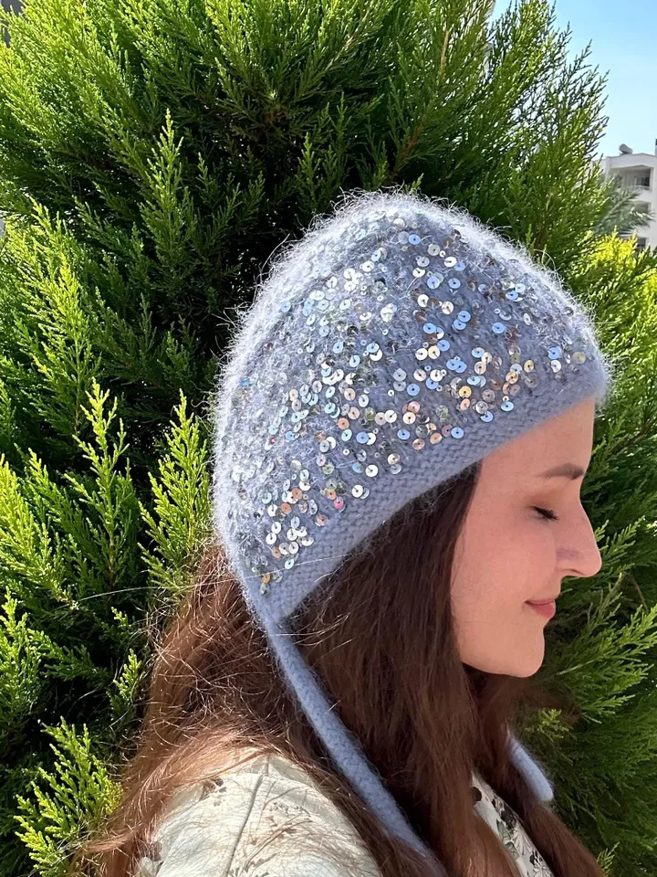EASY knitted bonnet with sequin - pattern and tutorial with video PDF trendy