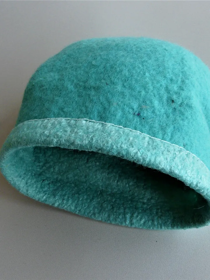 Blythe hat with embroidery