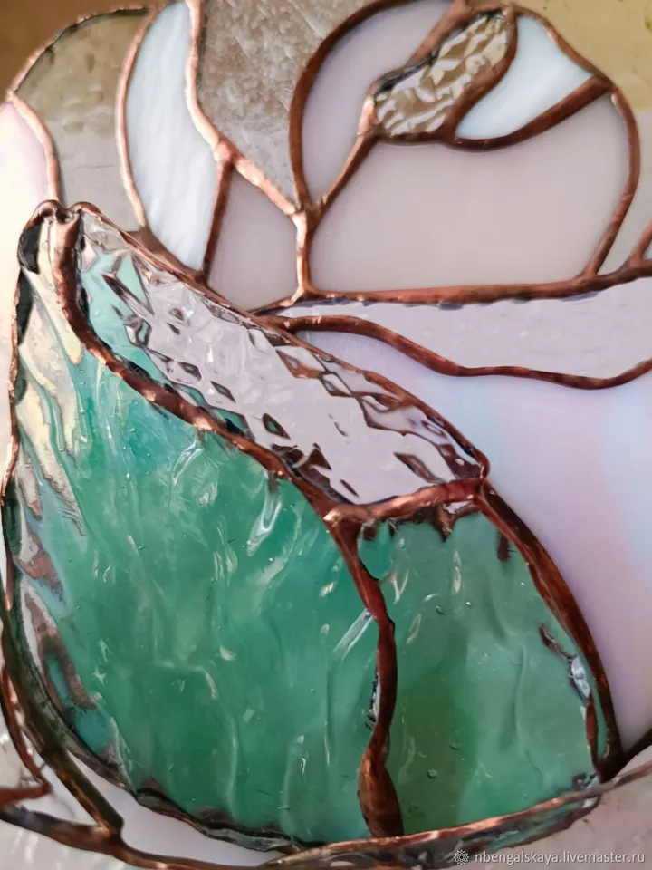 Volumetric Stained Glass Rose, Volumetric Stained Glass Rose, Sculptural Glass Rose, Tiffany-Style Rose Sculpture, Artistic Rose in Stained Glass, Decorative Glass Flower on Stand, Crystal-Like Stained Glass Rose