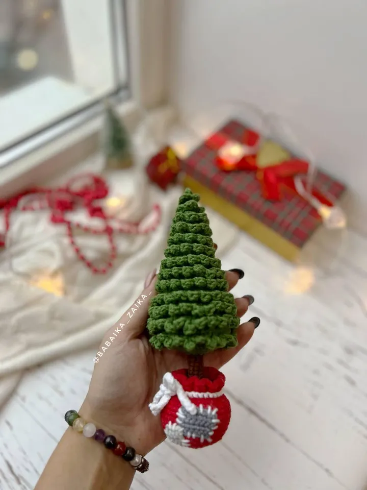 PDF Crochet Pattern Christmas Tree, Amigurumi Tree, Christmas ornaments, Christmas Decor, Amigurumi Christmas, Easy Pattern