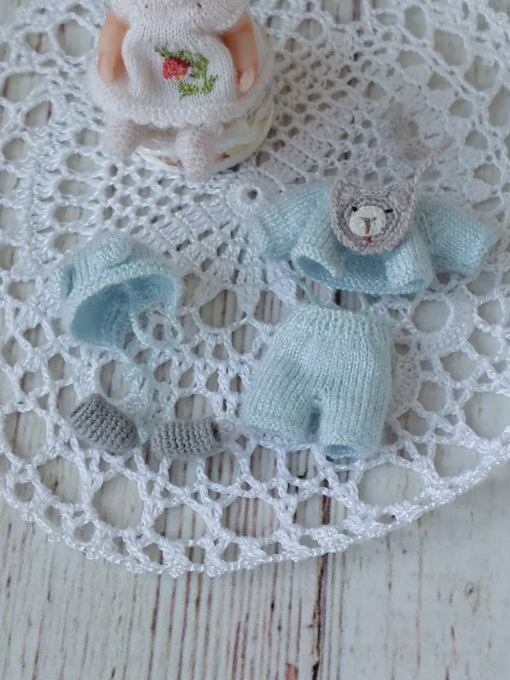Handmade 2 inch miniature doll with two sets of clothes. Micro doll for dollhouse.