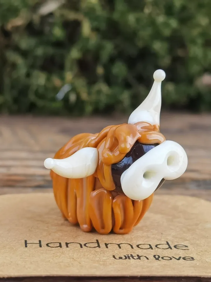 Highland cow Christmas figurine GLASS FIGURINES Cow figurine Glass cow Miniature cow tiny cow Tiny glass animals Farm animals Terrarium