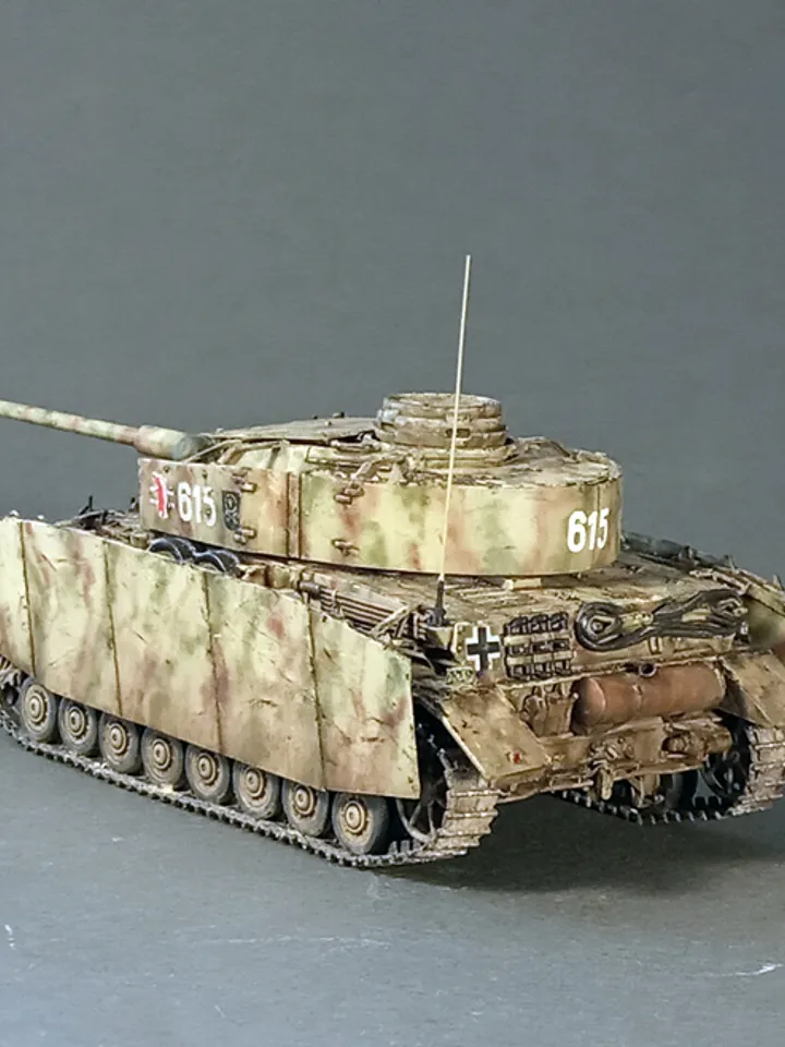 Pro Built model Panzer IV Ausf.H 35 Pz.Reg., 1/72 scale