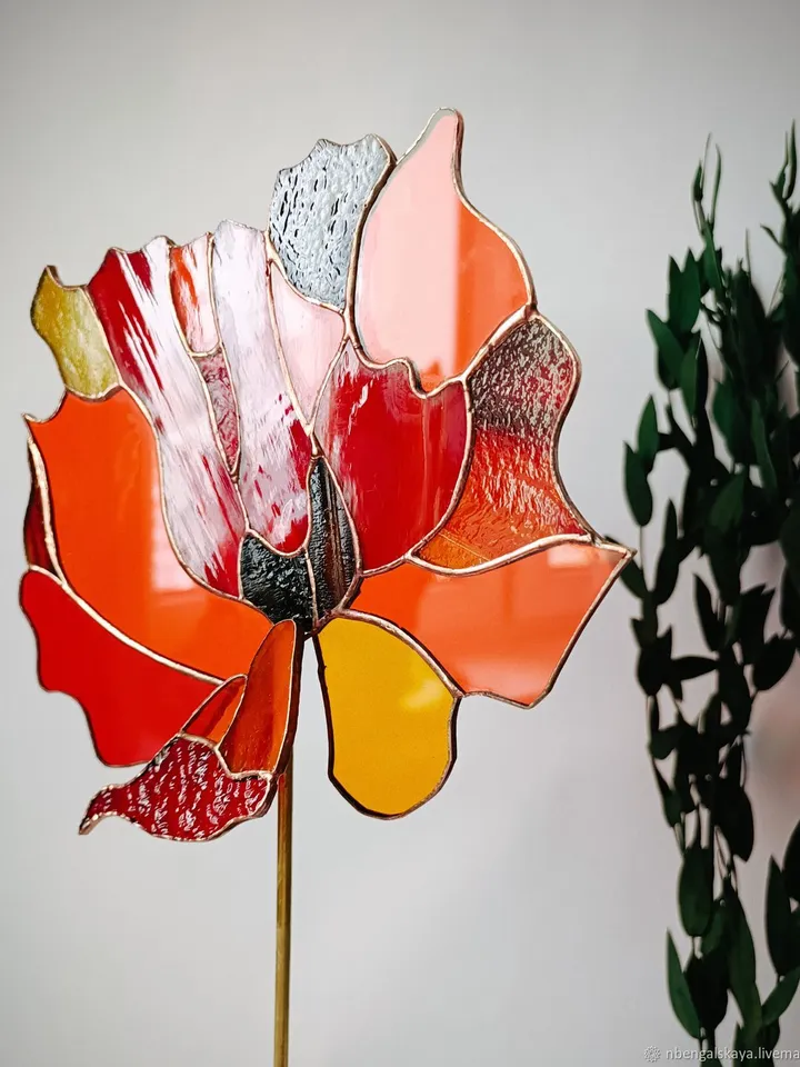Poppy with Bud, Seed Pod, and Leaf on a Stand, Stained Glass Poppy, Tiffany Style Wildflower, Decorative Glass Poppy, Poppy Flower with Bud and Leaf, Handmade Glass Bloom, Poppy on a Stand
