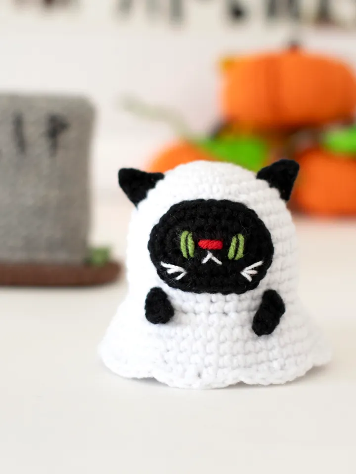 Cute cat ghost miniature monster toy, Halloween kids gift, Halloween sign, Halloween party table creepy cute decor