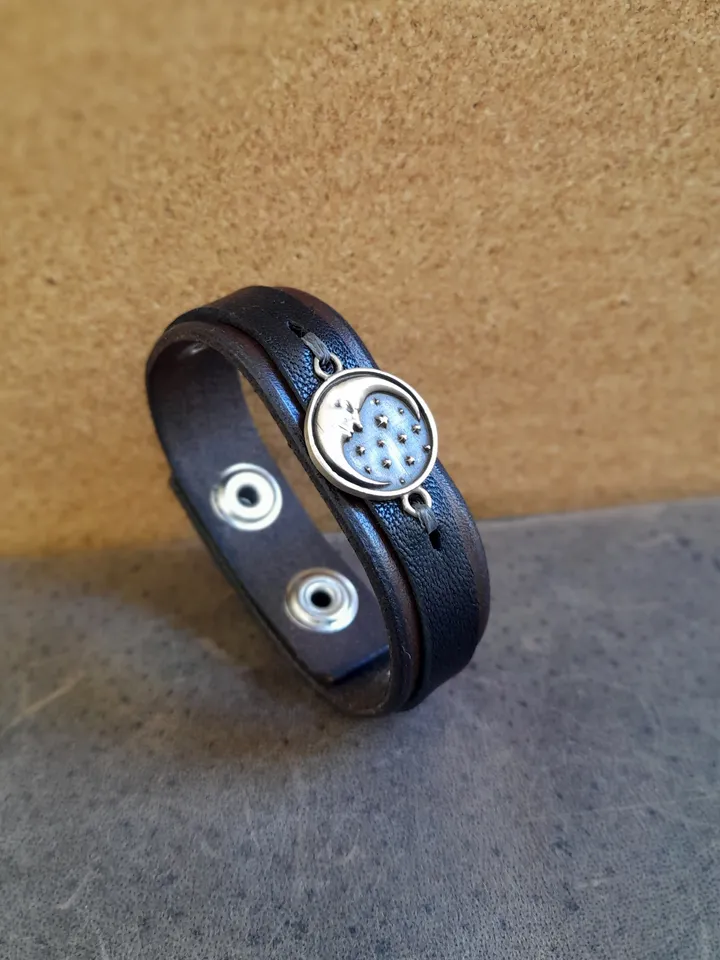 Crescent Moon Bracelet, Handmade Celestial Leather Bangle, Hilal Moon, Lunar Cuff, Pagan/Wiccan Bracelet, Adjustable Unisex Selene Bracelet