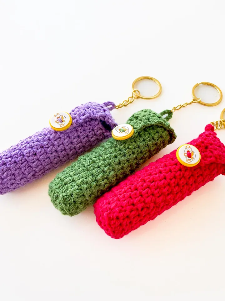 Lip Balm Holder DIY, Crochet Lipstick Case for Makeup Lovers, Stylish Crochet Makeup Keychain Case, Friendly Pattern for Handmade Gifts