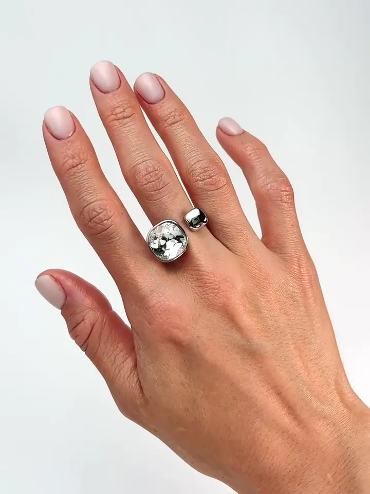 Silver ring with white crystal stone for women, one size adjustable 16-20