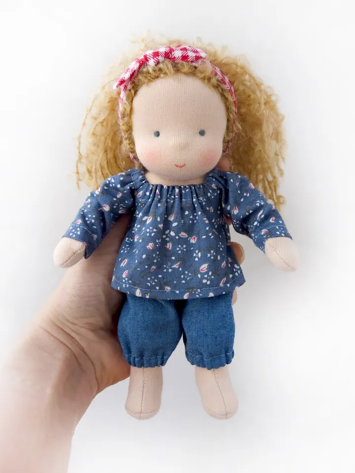 DIY Waldorf doll 7 inch (18 cm) tall. PDF pattern and tutorial. Patterns of doll clothes as bonus!