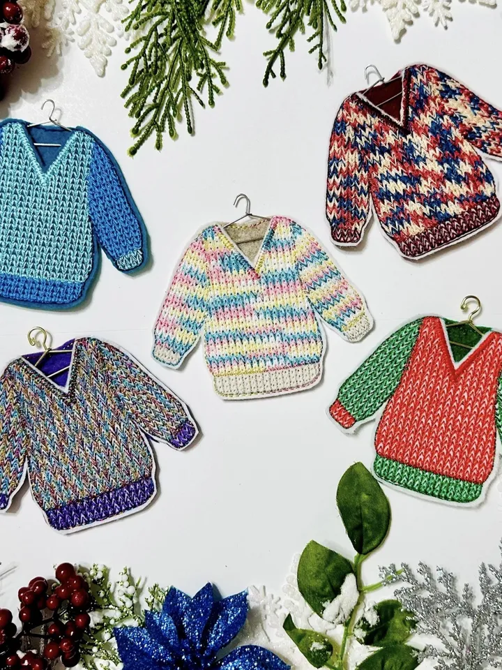 Set of interior or New Year's toys "Knitted sweaters"