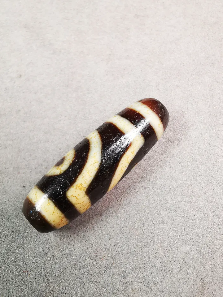 Gandhanra Tibetan 2 Eyed Dzi Bead,Tibetan Chung,Wealth Amulet,Small Size 36*11 mm