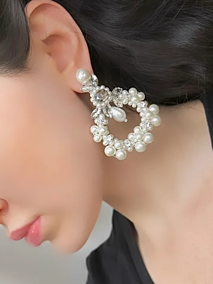 Bridal Pearl Cluster Cameo Earrings
