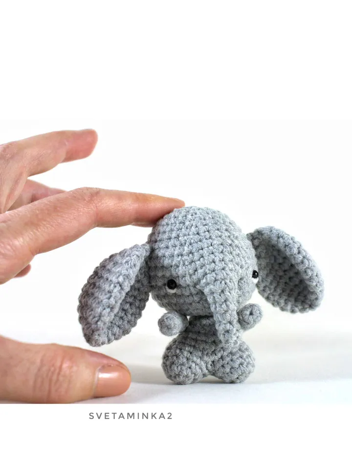 Crochet Elephant Pattern Amigurumi Toy. Digital Download. PDF.