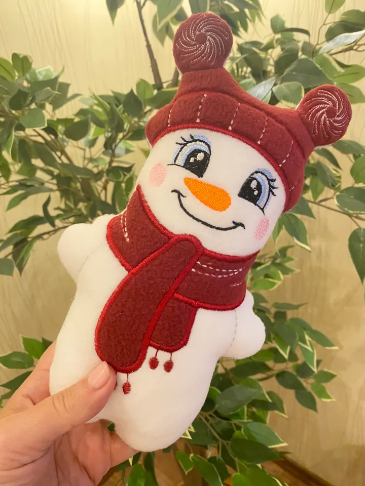 In The Hoop Machine Embroidery design Cute Christmas Snowman toy soft stuffed ITH Pattern.