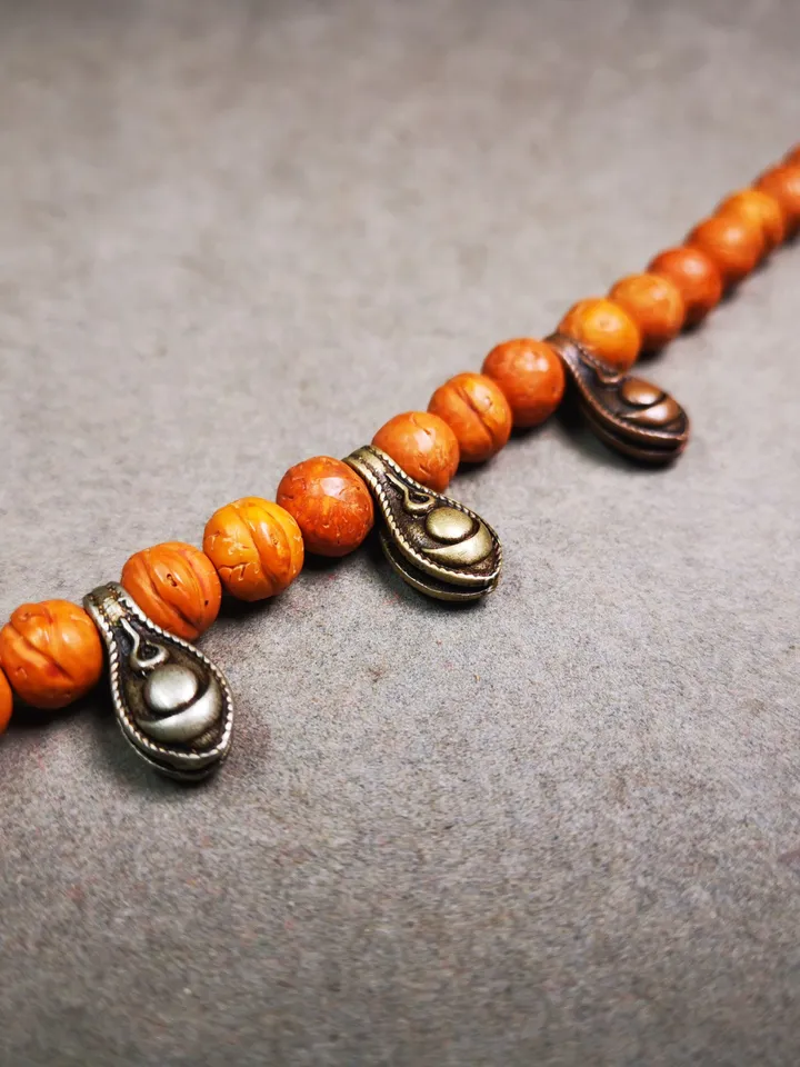 Gandhanra Handmade Buddhist Mala Counter Clip,Bum Counter Clip for Prayer Beads,Mani Jewel/Wish-Fulfilling Cintamani Shape,Mala Accessories