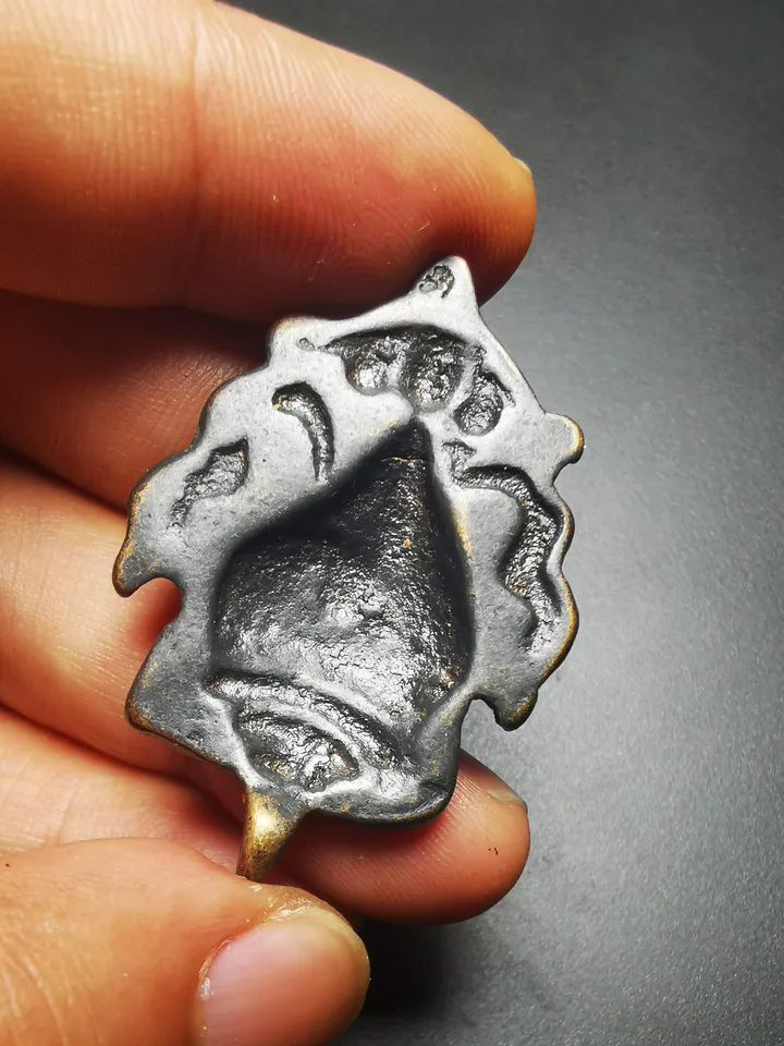 Gandhanra Handmade Shankha,Divine Conch Badge,Tibetan Buddhist Amulet Pendant