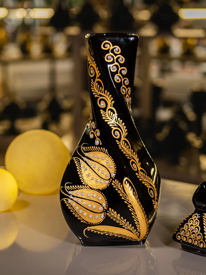 Unique Vase for flovers | Handmade Black Gold Vase