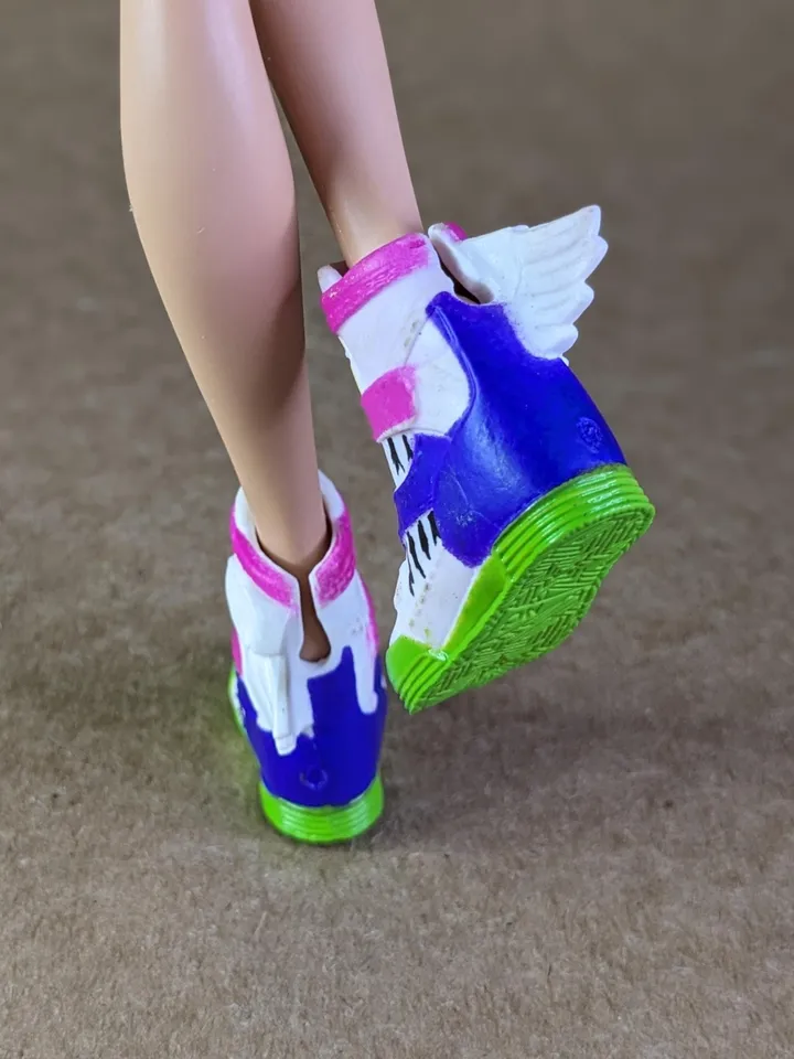 White wings snickers for 11 inch female dolls (MH g1, g2 or EAH)