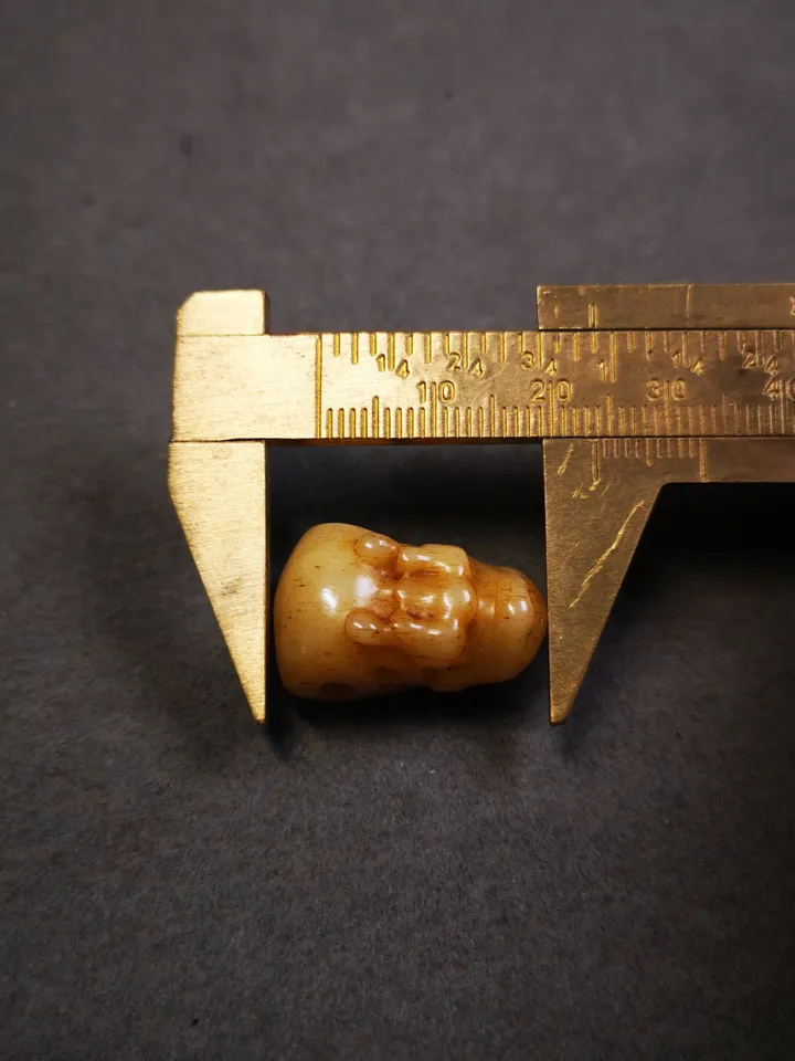 Gandhanra Tibetan Yak Bone Carved Dragon Shape Guru Bead,T-drilled 3-Hole Prayer Bead,Mala Bead,Connector Bead for Buddhist Bead Accessories