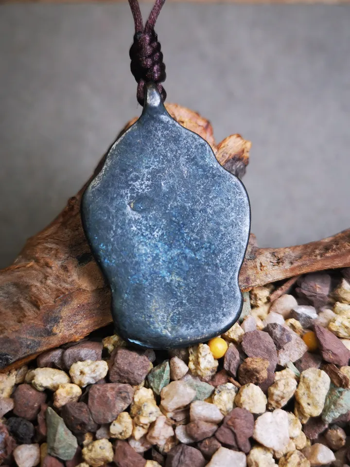 Gandhanra Antique Lotus Amulet Badge,Tibetan Buddhist Protective Amulet Pendant,Made of Thokcha