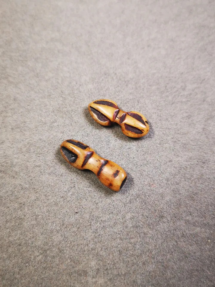 Gandhanra Hand Carved Tibetan Yak Bone Amulet, Vajra and Kila(Dorje Phurba) Pendant for Mala,Prayer Beads