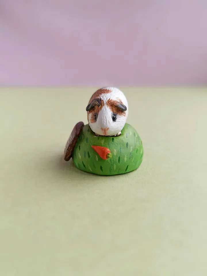 Custom guinea pig small figurine